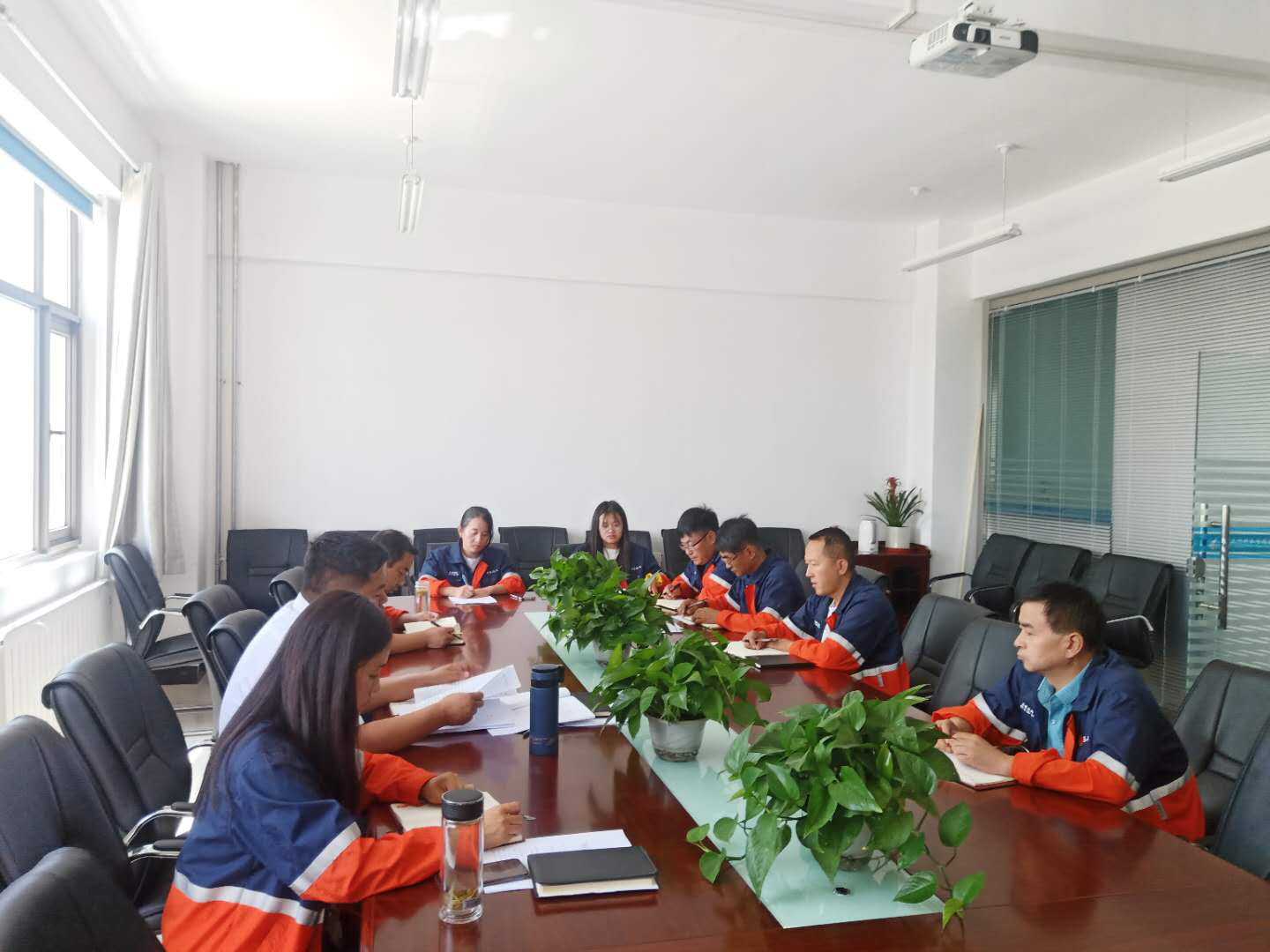 248cc��������(�й���)���޹�˾����