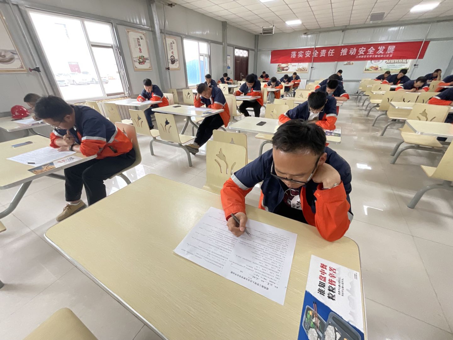 248cc��������(�й���)���޹�˾����